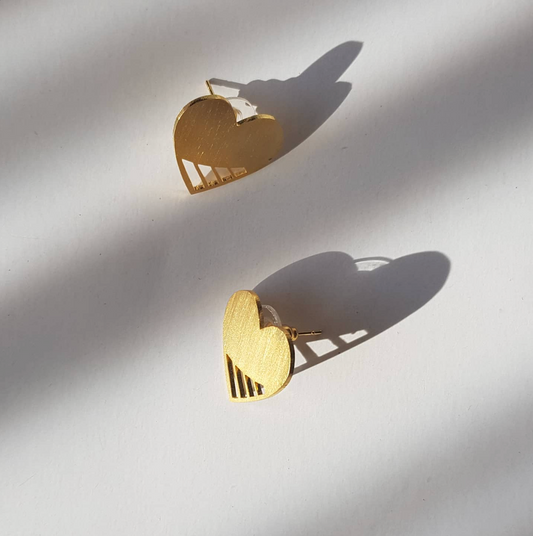 Heart Golden Stud Earrings Pair